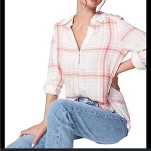 Free people woman’s pullover - super soft . Medium - new